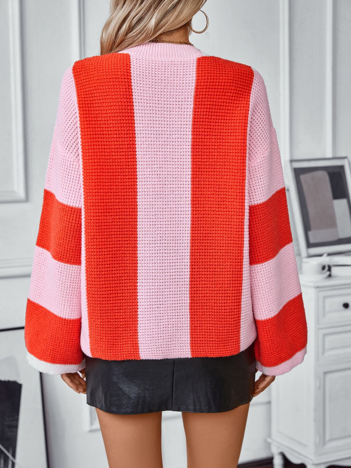 Color Block Round Neck Long Sleeve Sweater