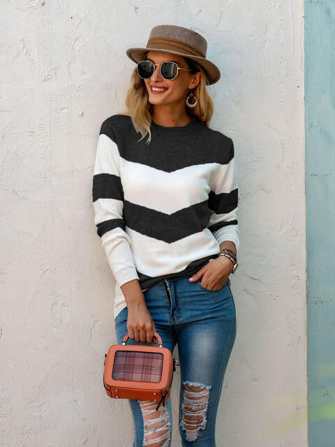 Two-Tone Round Neck Sweater